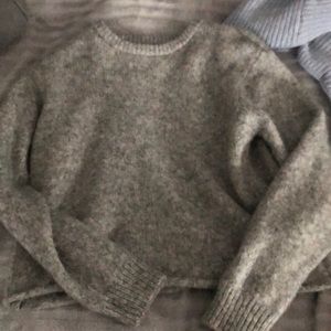 brandy melville cropped sweater